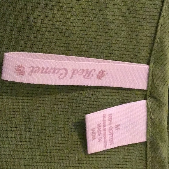 Never worn, new red camel ruffled tank with beadwork, size M - Picture 5 of 6